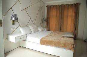 Luxury apartments in Bahria envlave